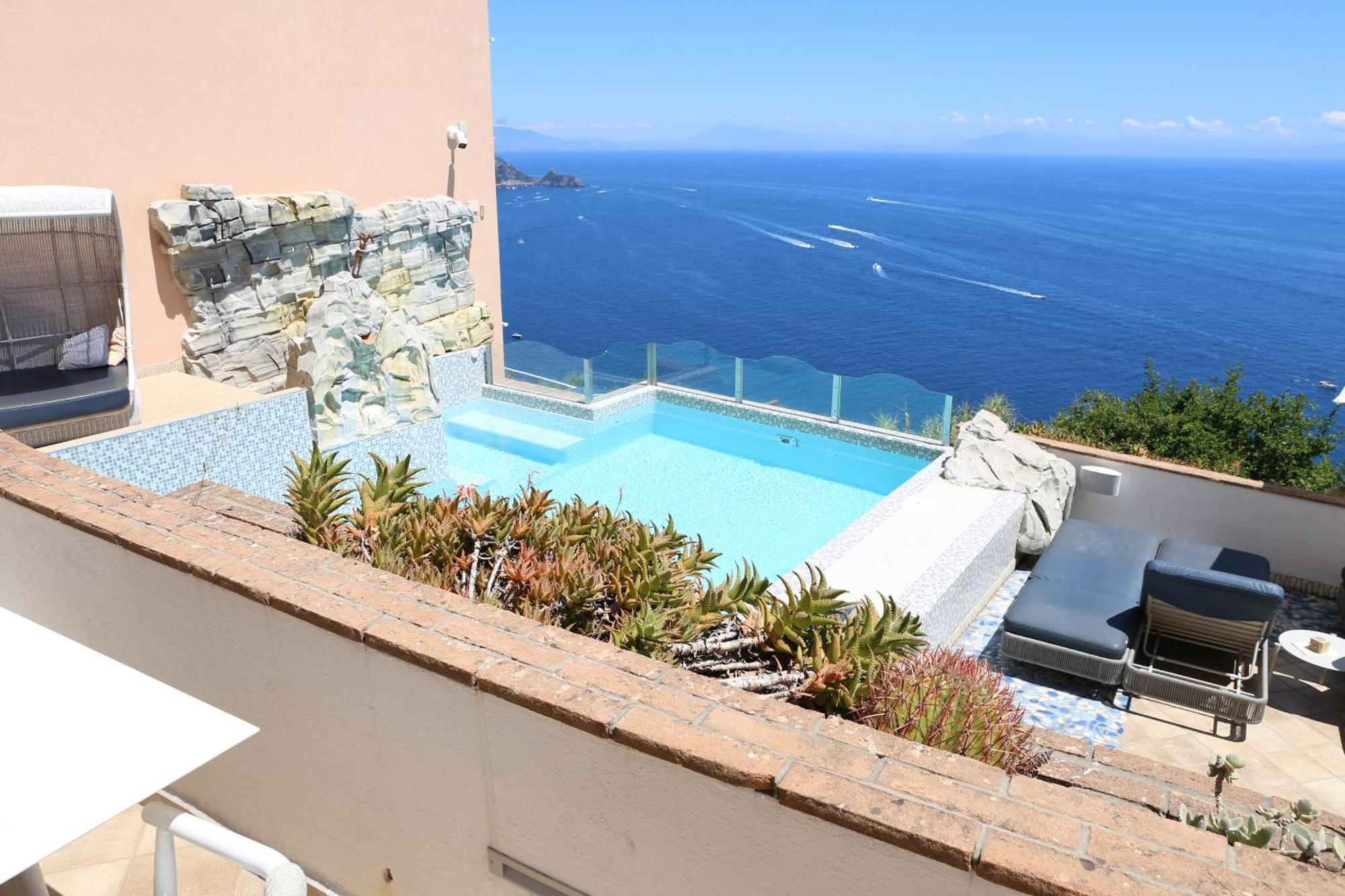 Hotel Margherita Praiano Exterior photo